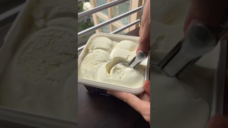 Toasted ICE-CREAM Bun Recipe 🤤 | 2 Ingredient Dessert Recipe | So Saute #Shorts