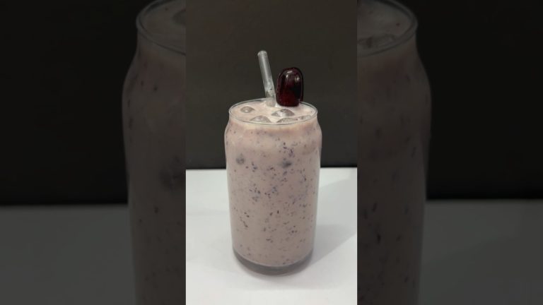 Black Grapes 🍇 milkshake Asmr #youtubeshorts