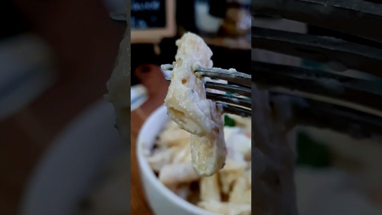 White Sauce Pasta Easy & Simple Quick Pasta Recipe #shorts #shortsfeed #pasta #asmrsounds