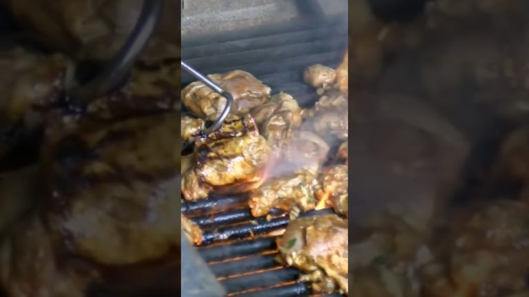 When Is it time To Turn That Chicken Over??? #polloasado #grilledchicken #grill