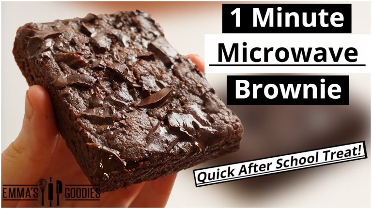 1 Minute Microwave BROWNIE ! The EASIEST Chocolate Brownie Recipe