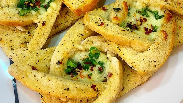 The Best Garlic Bread Flower | Sliced Bread Recipes Easy