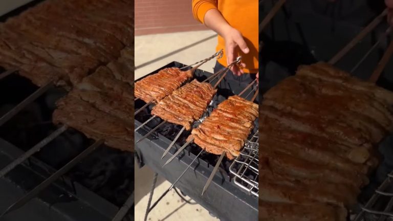 вкусные кебаб #cooking #streetfood #ytshorts #shortsvideo #trending #video #youtubeshorts #viral