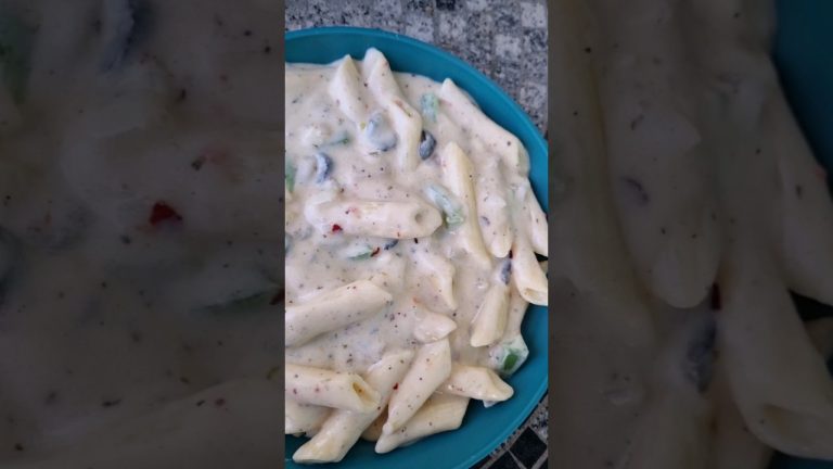 White Sauce Pasta Recipe #shorts #whitesaucepasta #kiransrecipemantra