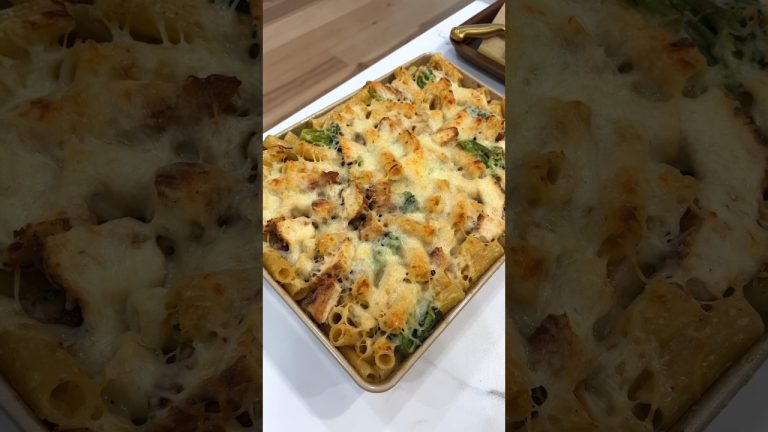 Baked Chicken Alfredo Ziti ✨ #recipe #chickenalfredo #cooking #recipes #recipeshorts