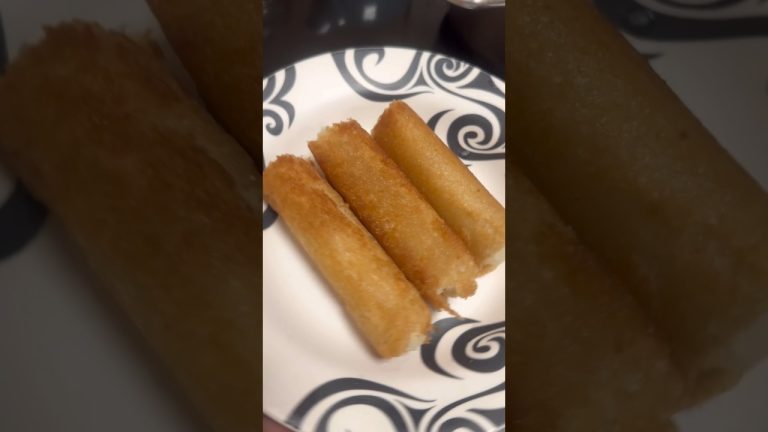 బ్రేడ్ తో కొత్తగా 😋#shorts #ytshorts #teluguvlogs #vlogs #foodshorts #bread #breadrecipes #sweets