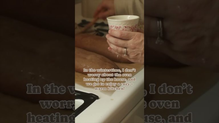 Delicious sourdough bread in the farmhouse #shorts