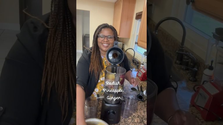 How To Make Hydrating Radish, Pineapple and Ginger Juice #shortsvideo #shorts