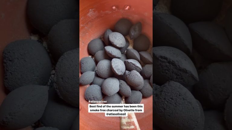 August OLIVETTE Charcoal BBQ