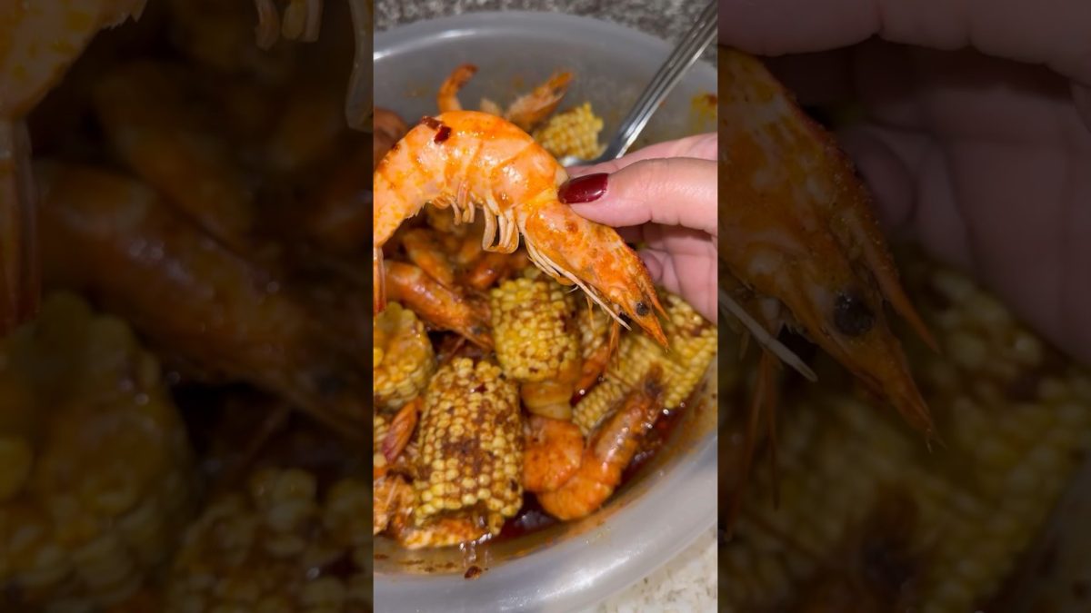 Cajun shrimp 🦐 #cajunshrimp #cookwithme #recipe #viral #recetas #dinner #lifestyle #parati #dinner