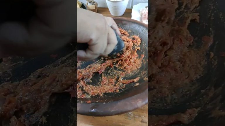 AUTO EMBOH-EMBOH…. KALAU SUDAH NEMU MENU SATU INI.. MASANYA PAKE RICE COOKER AJA