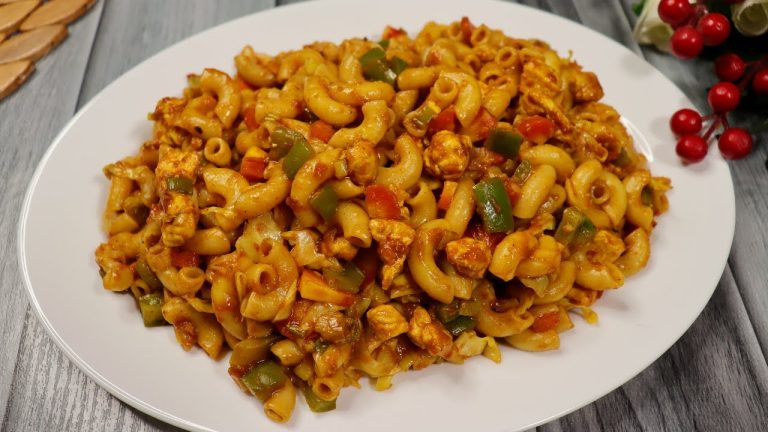 Pakistani Style Spicy Chicken Macaroni Recipe | Desi Style Chicken Macaroni |Perfect For Hitea Snack