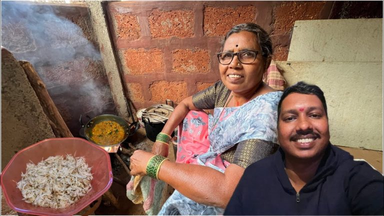 गावात आली मच्छिवाली 😍 | आईने बनवला ओला जवळा Javla Fish Recipe | S For Satish | Ambavali, Kokan