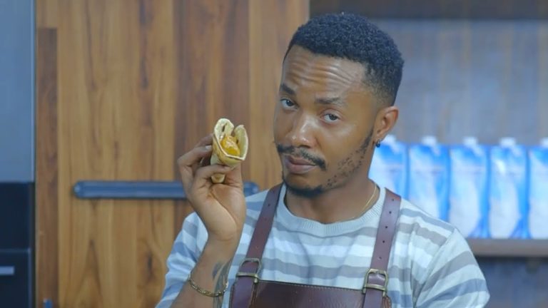 Easy Butter Chicken Naan Bread Recipe | Chef Cupid | Hollandia Dairy Delight Series