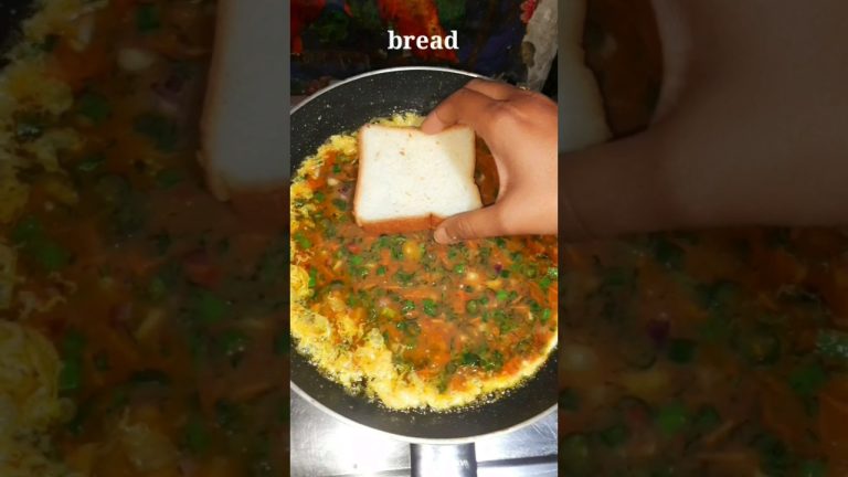 viral bread omelette😍🍔 #shorts #food #recipe #love