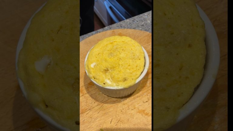 No knead bread in a mug: ready in 2 minutes! #shorts #food #cooking