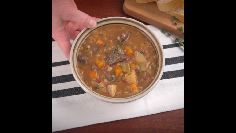 Slow Cooker Beef Barley Soup