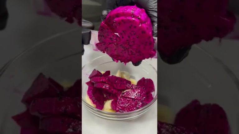 Red Dragon Fruit Banana Smoothie Recipe #shorts