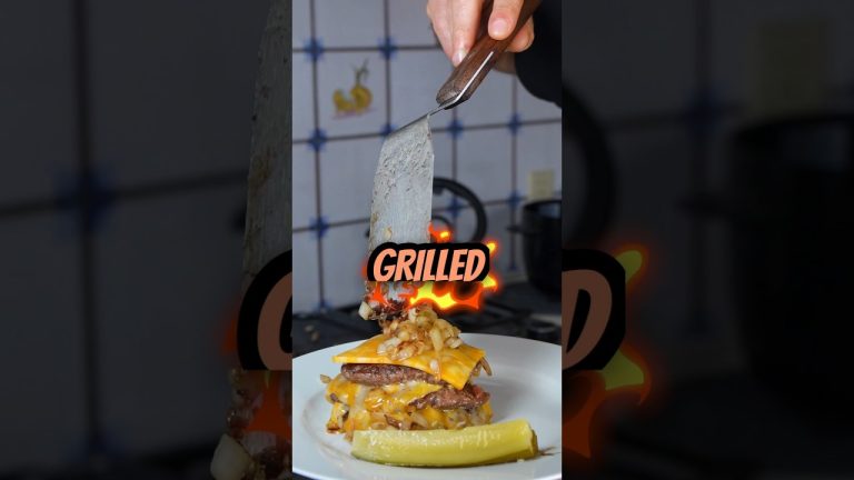 TRIPLE STACKED CHEESEBURGER!🍔😧 learn how to cook protein packed meals!