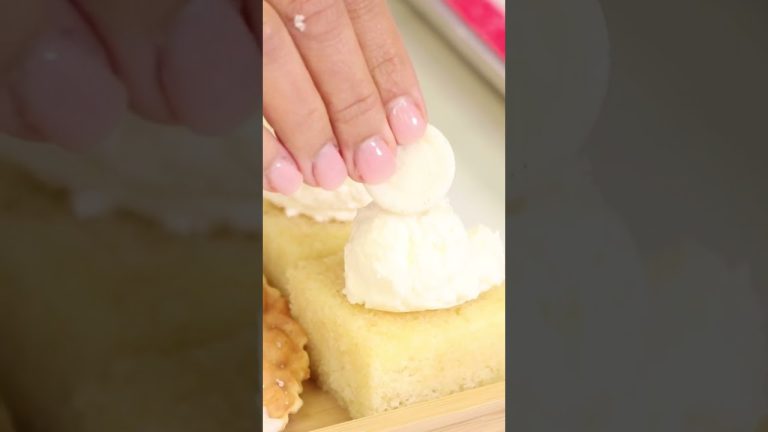 vanilla cake board from my Neopolitan dessert platter 🥰