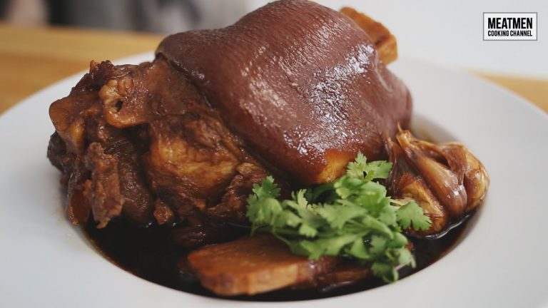 One-Pot! Braised Pork Trotter Recipe – 卤猪蹄