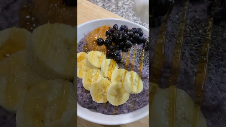 BLUEBERRY 🫐 OVERNIGHT OATS #thisisbossinglybossing #overnightoats #shorts #blueberry