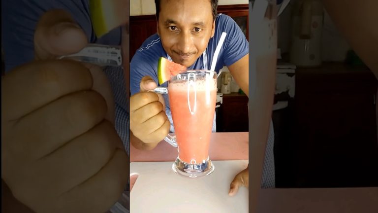 Making Simple Watermelon Juice 😋