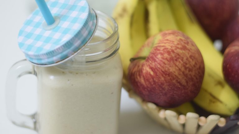 Apple Banana Smoothie | Healthy drink recipe