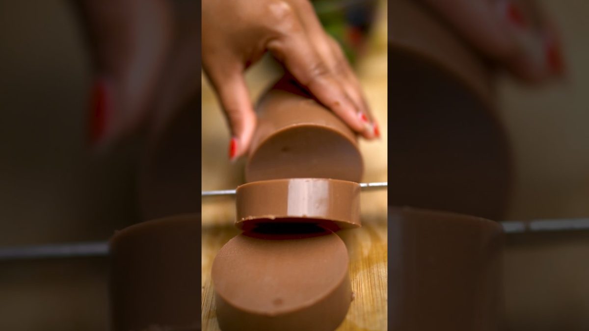 চকলেট ডেজার্ট || Make this chocolate dessert #shorts #chocolate #chocolatelover