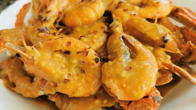 Garlic Butter Crab and Shrimp #shorts