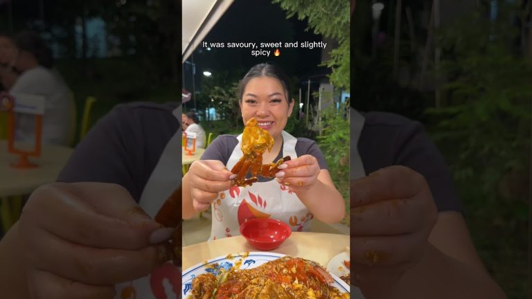 Who else loves Singapore chilli mud crab?! 🦀🔥