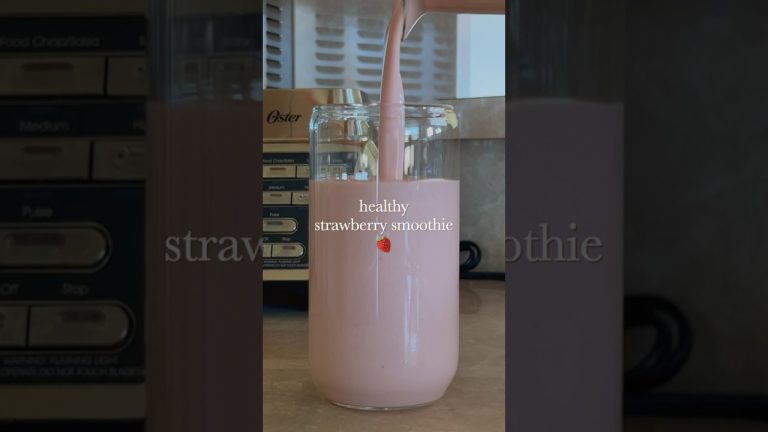 Healthy Strawberry Smoothie Recipe #shorts