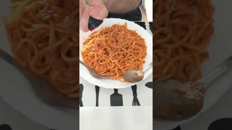 🍝Eating Spaghetti