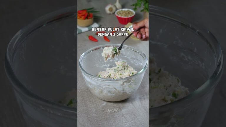 Variasi cilok antimainstream: Cilok Kriwil Ayam 😍 #endeus #food #shorts #cooking #kuliner #camilan