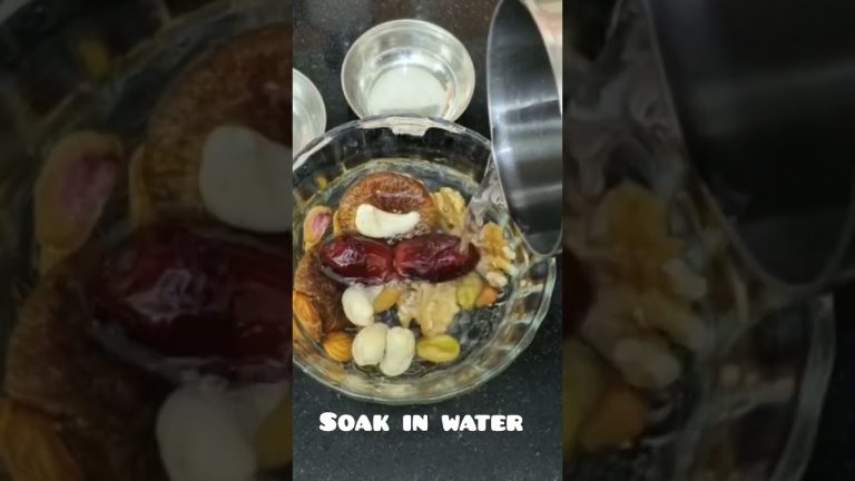 #dryfruits #smoothie #breakfastsmoothie #milkshake #viralfood #morningbreakfast #proteindrink