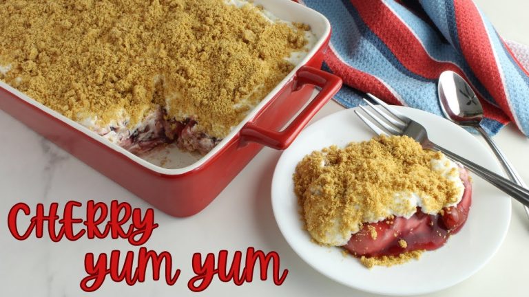 Vintage Recipe: Cherry Yum Yum // A Refreshing Summer Dessert!