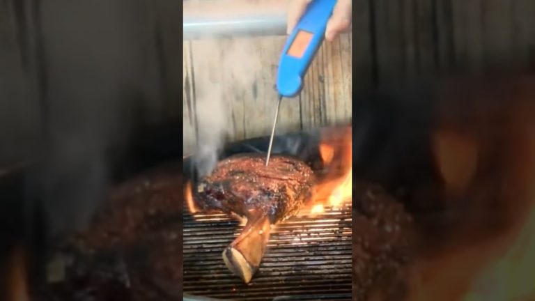 Tomahawk Ribeye Seared To Perfection #beef #steak #grilling