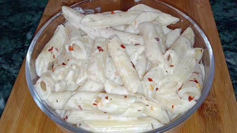 5 min. white sauce pasta recipe without maida 😍 #short #bynikki #whitesaucepasta