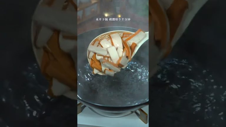 香干回锅肉，简单易做，让你的味蕾欲罢不能！ #家常菜  #下饭菜 #家常菜做法 #一起學做菜 #家常菜 #烹飪 #美食 #料理 #美食教程