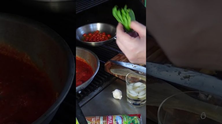 Almost Burnt Cherry Tomato Pasta
