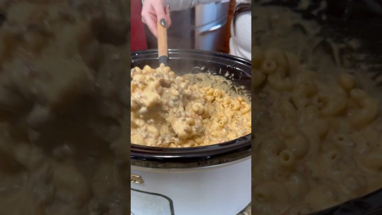 Crockpot Rotel Pasta #rotelpasta #crockpotrecipes