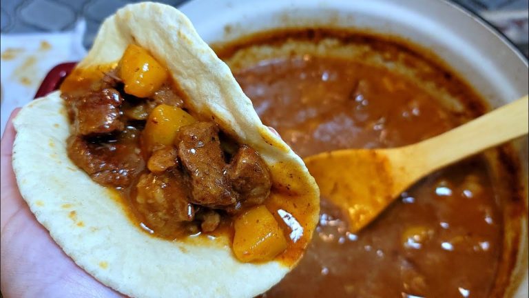 How to make CARNE GUISADA Tex-Mex beef stew recipe | Carne guisada TACOS are life!