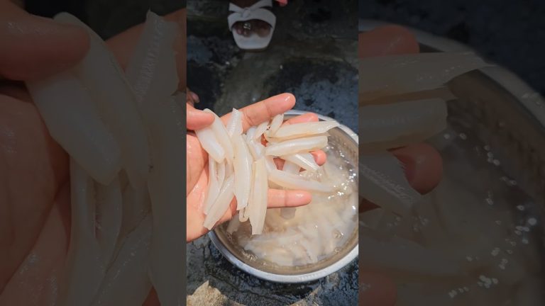 నెత్తళ్లు మామిడికాయ ఇగురు😋|#shorts #recipe #villagefood #seafood