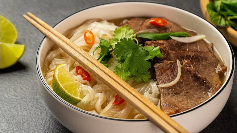 The Easiest Vietnamese Beef Pho Noodle Soup Recipe – Made from Scratch