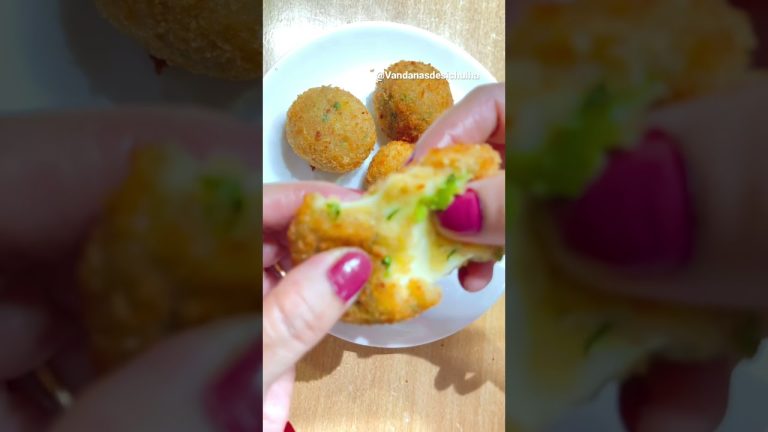 Cheese Balls Recipe | Crispy & Cheesy Cheese Balls | Home-made Bread Crumbs #shorts