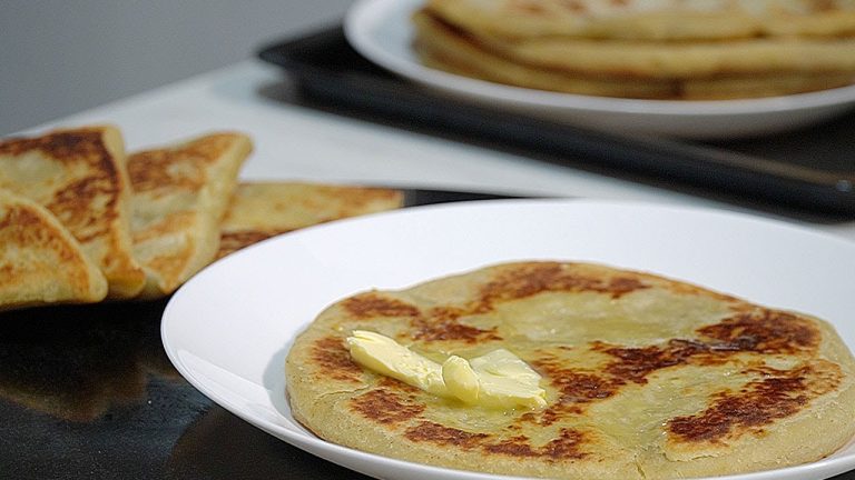 IRISH Potato Bread Farls / Tattie Griddle Scones Recipe