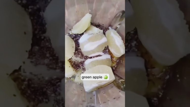 You Gotta Try This Detox #smoothieoftheday 🌞 #shorts