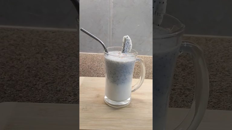 Healthy Dragon Fruit Shake🥤 #smoothie #drink #ramadan #summer #juice #protein #fiber #fruit #shorts