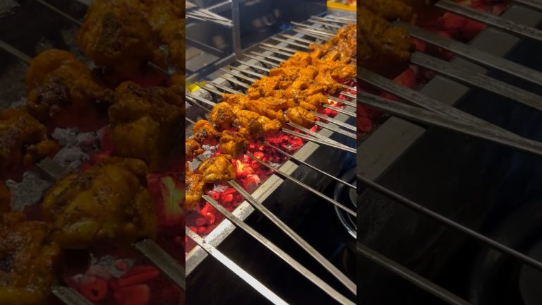 Street Foods ❤️ 🥰 #bbq #streetfood #fastfood #shorts #trending