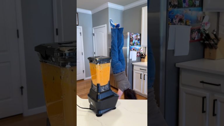 Have you tried it this way? #fetapasta #dinnerideas #familydinner #easydinner #toddlerapproved #mom